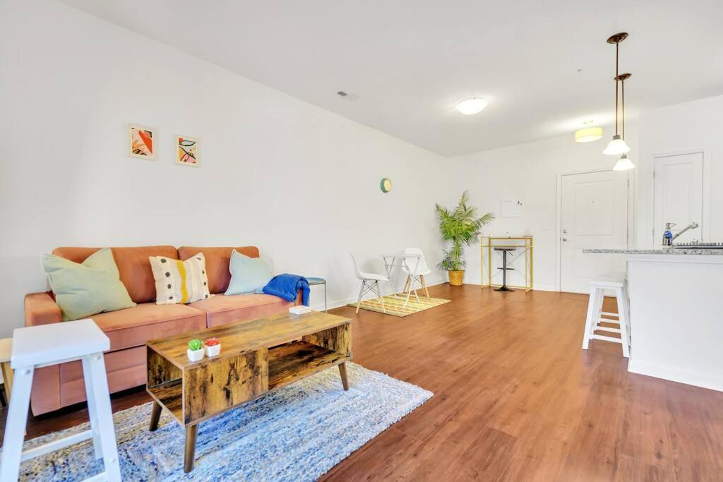 Apartamento 1br King Bed Near Shopping, Dining & Entertainment