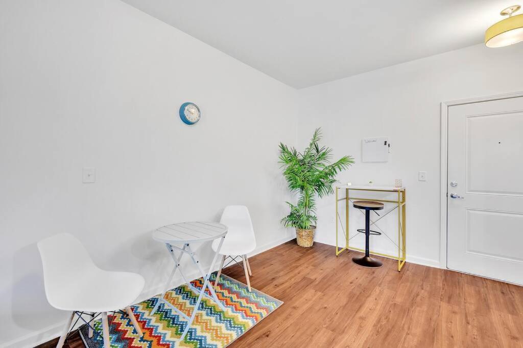Apartamento 1br King Bed Near Shopping, Dining & Entertainment